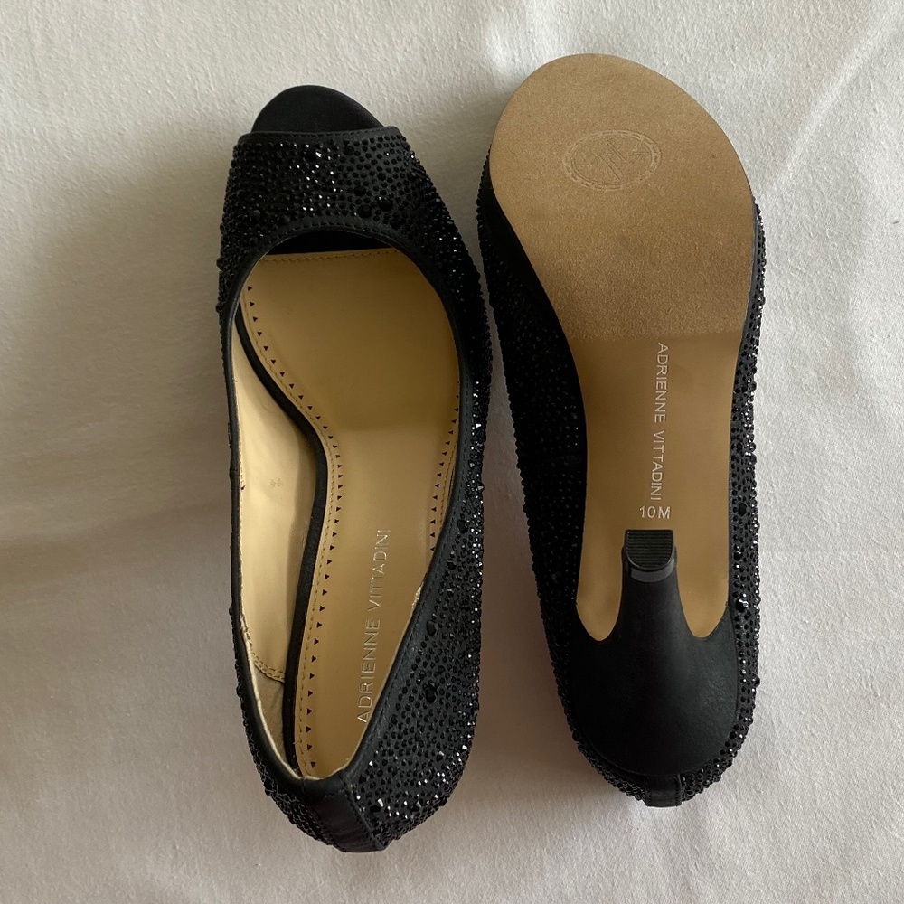 NWT ADRIENNE VITTADINI  GERVIN BLACK HEEL PUMP - Size 10 M - Picture 7 of 7